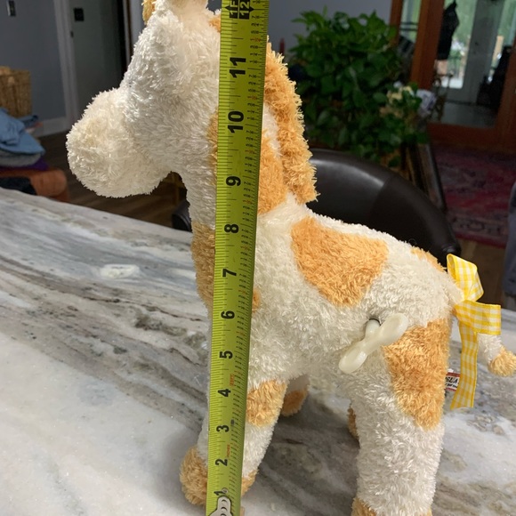 Douglas The Cuddle Toy Musical Giraffe - Picture 5 of 7